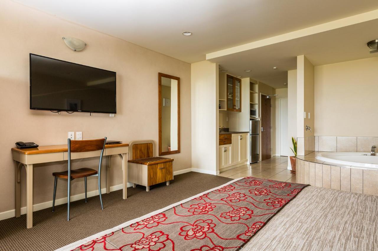 Pebble Beach Motor Inn Napier Extérieur photo A room at the hotel