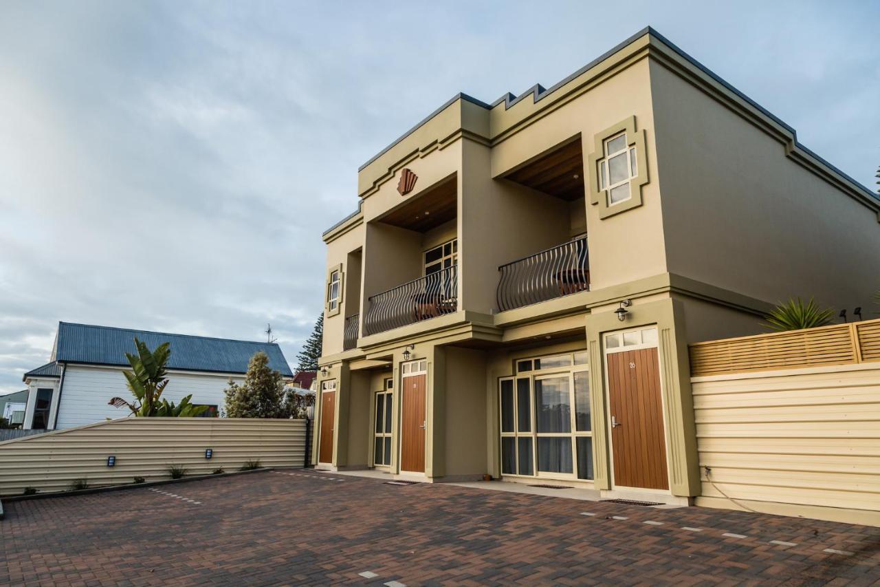 Pebble Beach Motor Inn Napier Extérieur photo The new building of the school